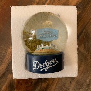 Dodgers Snow Globe